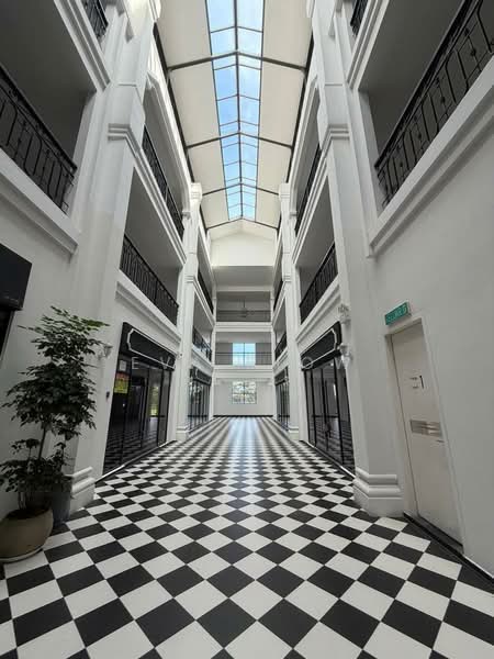 Shop / Office for Sale in Taman Ekoflora (Johor Bahru) - Eva Siow - Corridor - PropertyGuru.com.my