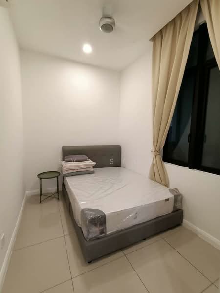 Service Residence for Sale at D'Pristine - Eva Siow - Bedroom - PropertyGuru.com.my