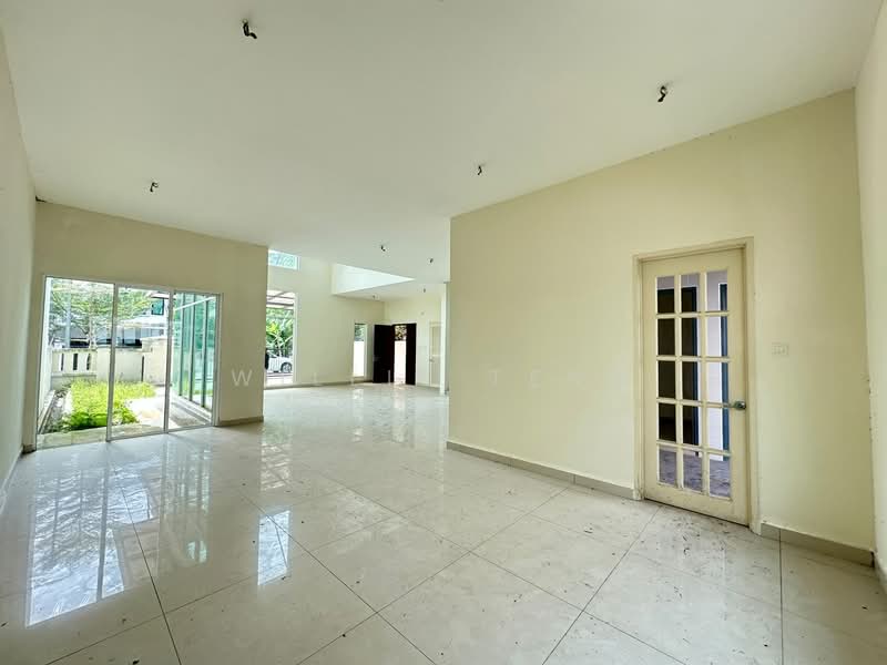 3-storey Terraced House for Sale in Taman Bukit Hartamas (Cheras) - Willie Teng - Living Room - PropertyGuru.com.my