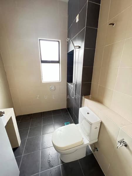 Terraced House for Sale in Bandar Putera 2 (Klang) - Zul Arif - Bathroom - PropertyGuru.com.my