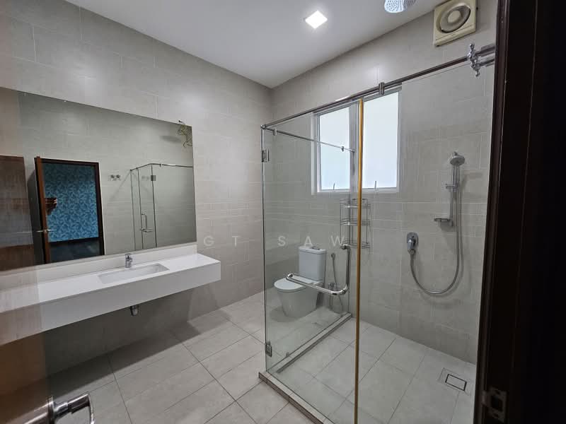 Rumah Banglo untuk Disewa di Ukay Bistari (Ulu Kelang) - GT Saw - Bathroom - PropertyGuru.com.my