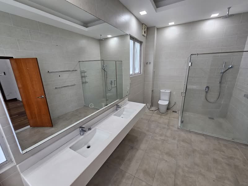 Rumah Banglo untuk Disewa di Ukay Bistari (Ulu Kelang) - GT Saw - Bathroom - PropertyGuru.com.my