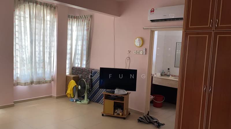 2-storey Terraced House for Rent in Bandar Seri Alam (Masai) - YC Fung - Living Room - PropertyGuru.com.my