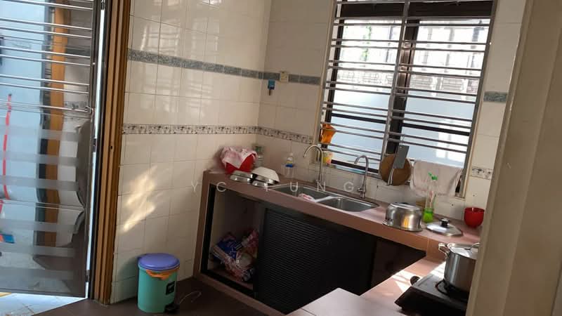 2-storey Terraced House for Rent in Bandar Seri Alam (Masai) - YC Fung - Kitchen - PropertyGuru.com.my