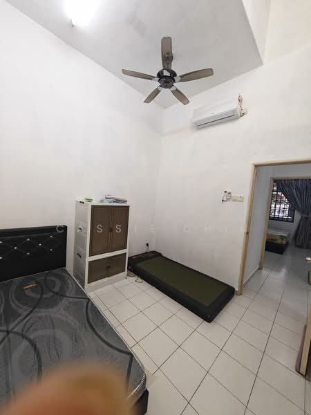 Pangsapuri untuk Disewa di Taman Cahaya Kota Puteri - Cassie Chin - Bedroom - PropertyGuru.com.my