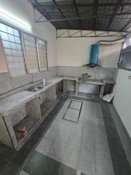 Terraced House for Rent in Taman Seri Bukit Segambut (Batu) - See Hui Tan - PropertyGuru.com.my