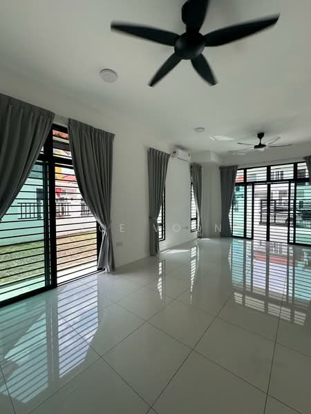 Terraced House for Rent in Bandar Dato Onn (Tebrau) - Zoe Voon - Living Room - PropertyGuru.com.my