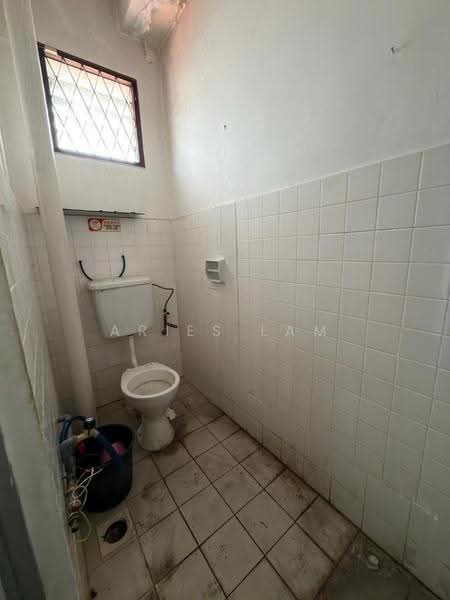Shop for Rent in Taman Molek (Johor Bahru) - Aries Lam - PropertyGuru.com.my