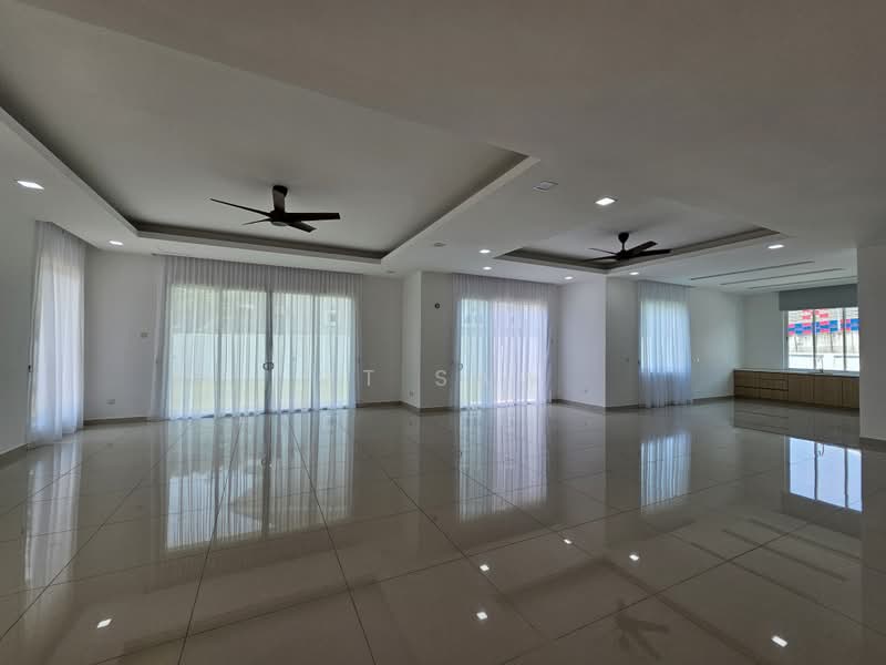 Rumah Banglo untuk Disewa di Ukay Bistari (Ulu Kelang) - GT Saw - Living Room - PropertyGuru.com.my