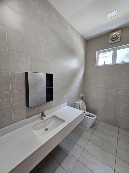 Rumah Banglo untuk Disewa di Ukay Bistari (Ulu Kelang) - GT Saw - Bathroom - PropertyGuru.com.my