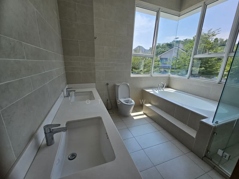 Rumah Banglo untuk Disewa di Ukay Bistari (Ulu Kelang) - GT Saw - Bathroom - PropertyGuru.com.my