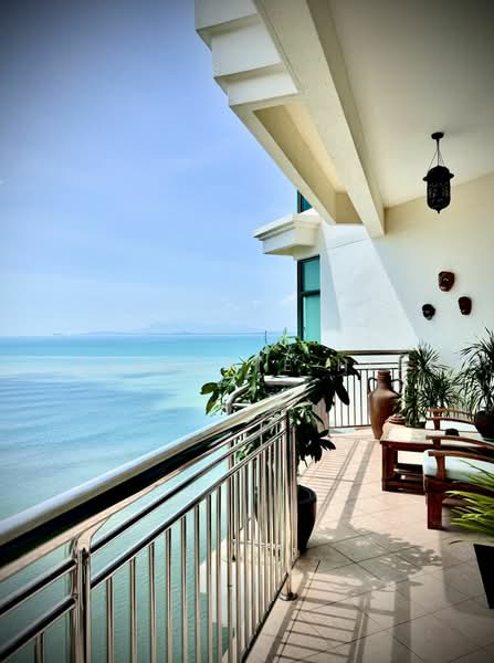 Condominium for Sale at Sri Golden Bay Condominium - Jeanette Hee - Balcony - PropertyGuru.com.my