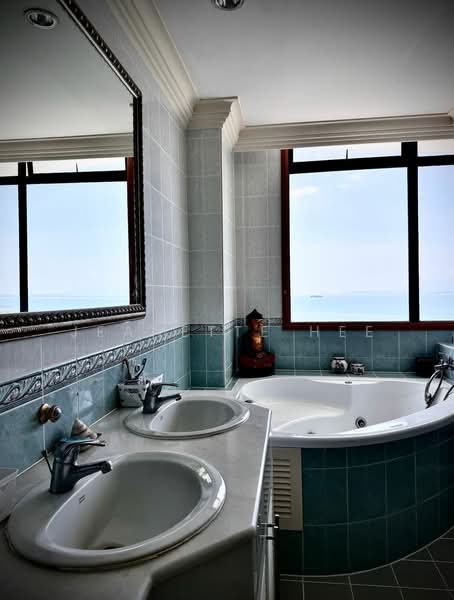 Condominium for Sale at Sri Golden Bay Condominium - Jeanette Hee - Bathroom - PropertyGuru.com.my