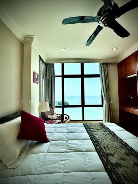 Condominium for Sale at Sri Golden Bay Condominium - Jeanette Hee - Bedroom - PropertyGuru.com.my