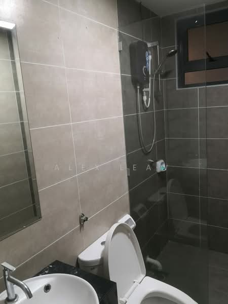 Servis Apartment untuk Disewa di Liberty @ Arc - Alex Leaw - Bathroom - PropertyGuru.com.my