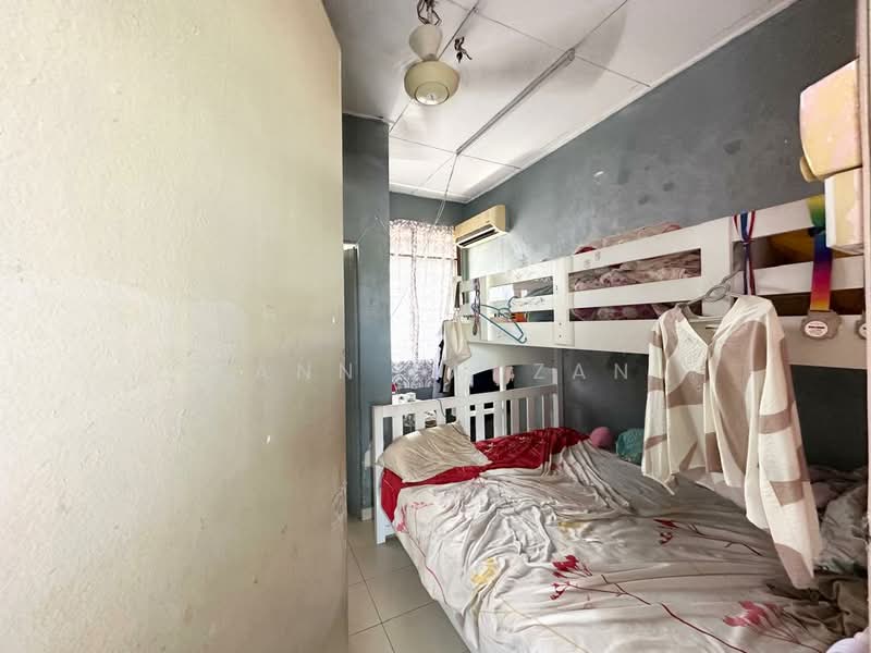 Rumah Teres 2 Tingkat untuk Dijual di Bukit Beruntung (Serendah) - Zann Fauzan - Bedroom - PropertyGuru.com.my