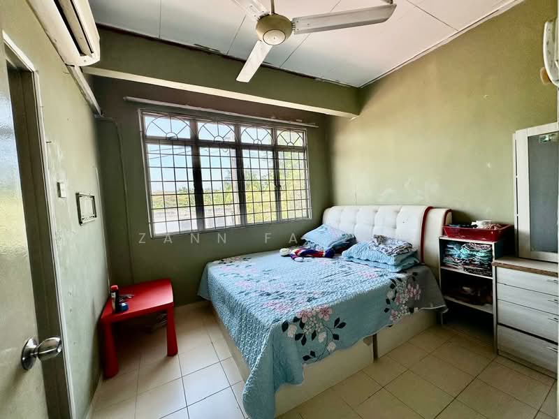 Rumah Teres 2 Tingkat untuk Dijual di Bukit Beruntung (Serendah) - Zann Fauzan - Bedroom - PropertyGuru.com.my
