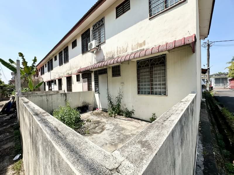 Rumah Teres 2 Tingkat untuk Dijual di Bukit Beruntung (Serendah) - Zann Fauzan - Exterior - PropertyGuru.com.my