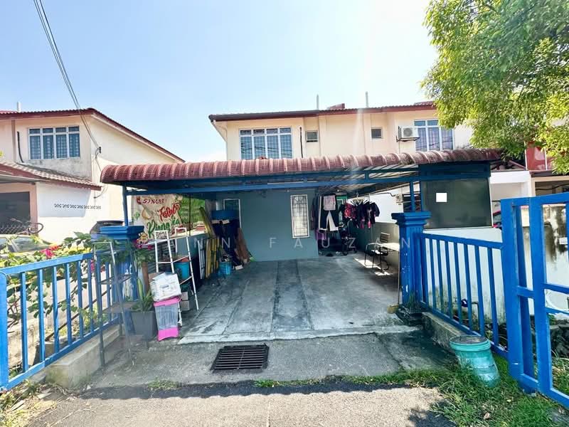Rumah Teres 2 Tingkat untuk Dijual di Bukit Beruntung (Serendah) - Zann Fauzan - Exterior - PropertyGuru.com.my