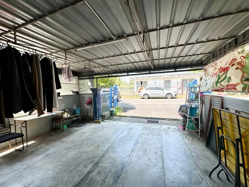 Rumah Teres 2 Tingkat untuk Dijual di Bukit Beruntung (Serendah) - Zann Fauzan - Exterior - PropertyGuru.com.my