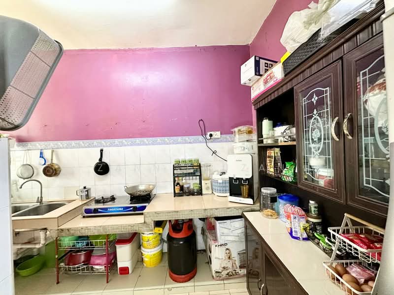 Rumah Teres 2 Tingkat untuk Dijual di Bukit Beruntung (Serendah) - Zann Fauzan - Kitchen - PropertyGuru.com.my