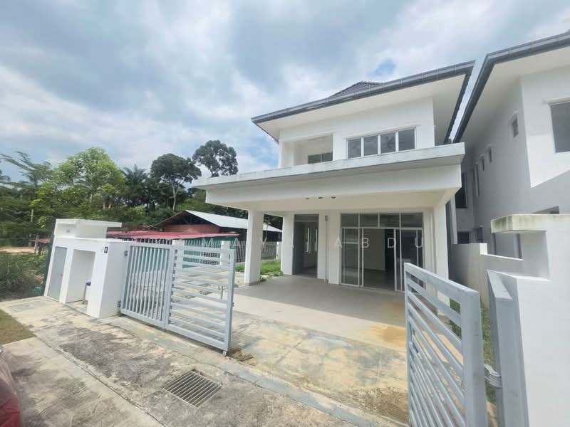 Rumah Berkembar untuk Dijual di Bandar Bukit Raja (Klang) - Cik Maya Abdul - Exterior - PropertyGuru.com.my