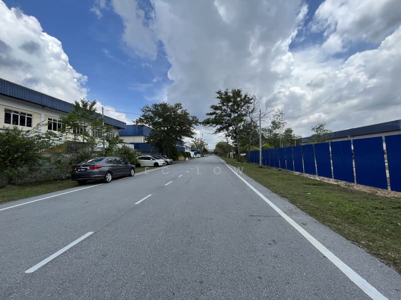 Factory for Rent in Nilai (Negeri Sembilan) - EC Low - Exterior - PropertyGuru.com.my