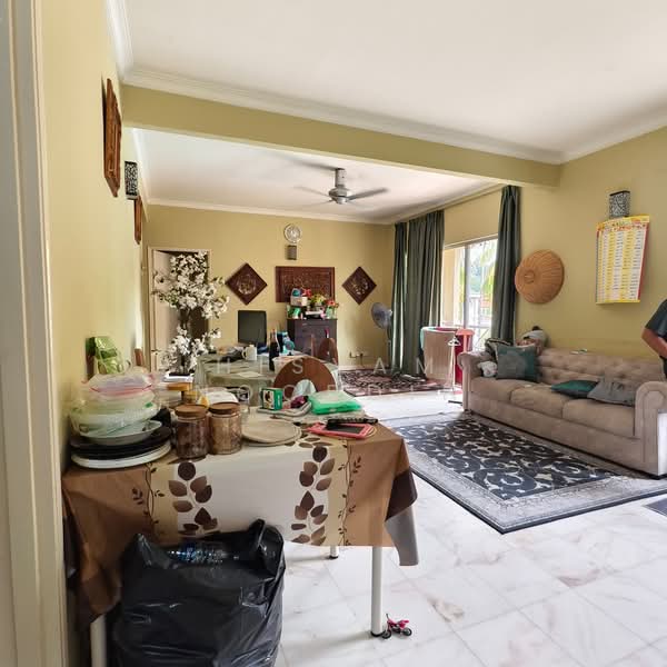 Apartment for Sale at Desa Ku I & III - Hisyam Noordin - Living Room - PropertyGuru.com.my