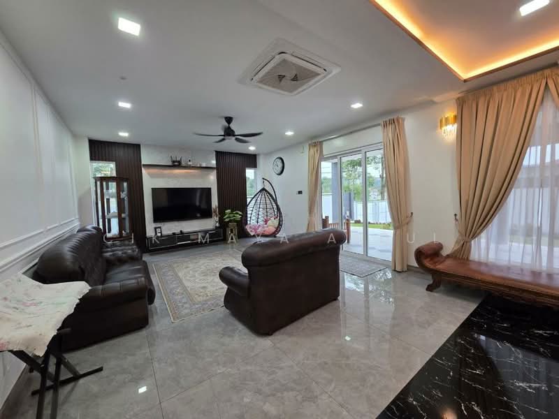 Rumah Teres untuk Dijual di Bandar Mahkota Cheras (Cheras) - Cik Maya Abdul - Living Room - PropertyGuru.com.my