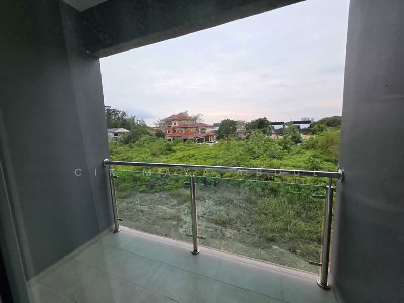 Rumah Teres untuk Dijual di Bandar Mahkota Cheras (Cheras) - Cik Maya Abdul - Balcony - PropertyGuru.com.my