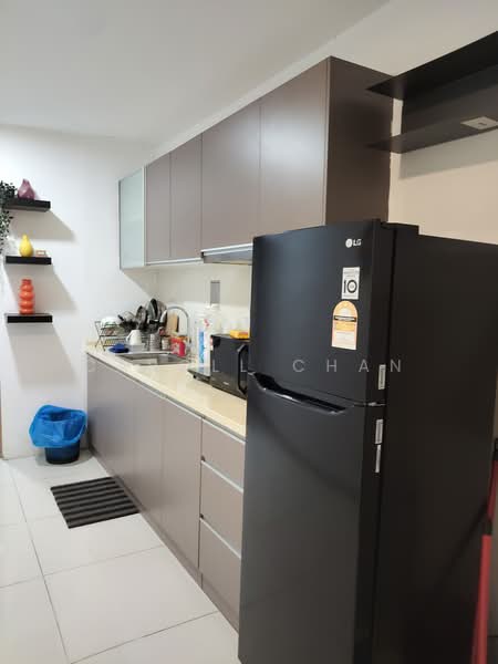 Servis Apartment untuk Dijual di Regalia Residence - Caroll Chan - Kitchen - PropertyGuru.com.my