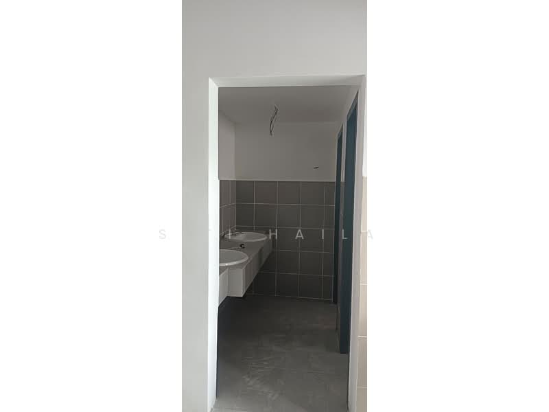 Shop / Office for Rent in Hulu Langat (Selangor) - Siti Haila - Bathroom - PropertyGuru.com.my