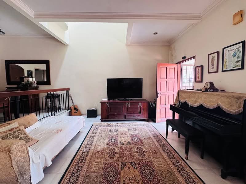 2-storey Terraced House for Sale in Bukit Jelutong (Shah Alam) - Fauran Nawawi - PropertyGuru.com.my