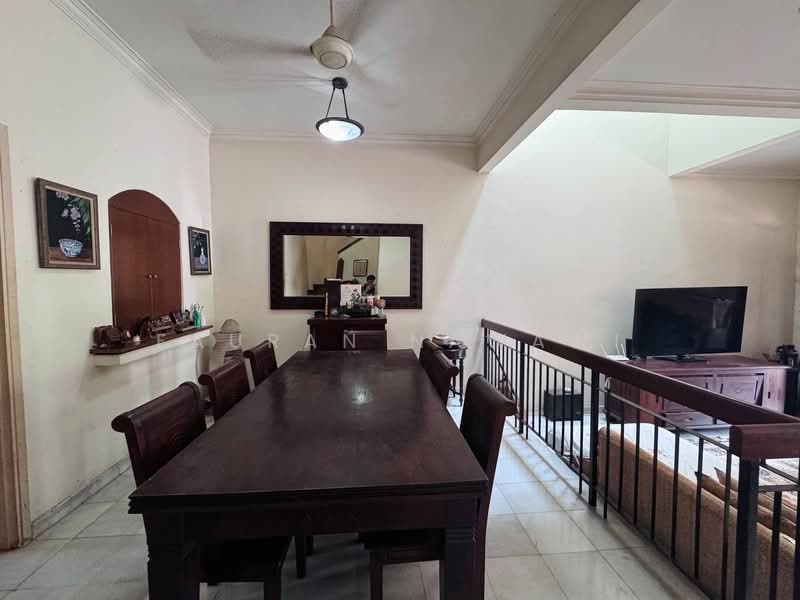 2-storey Terraced House for Sale in Bukit Jelutong (Shah Alam) - Fauran Nawawi - PropertyGuru.com.my