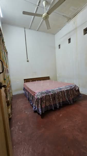 Rumah Berkembar untuk Dijual di Taman Happy (Ipoh) - Christina Teh - Bedroom - PropertyGuru.com.my