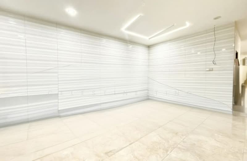 Rumah Berkembar untuk Dijual di Taman Desa Kenanga 2 (Semenyih) - Celestine Ting - PropertyGuru.com.my
