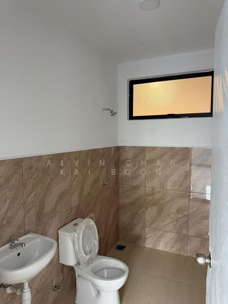 Servis Apartment untuk Disewa di Ambience Residence (Residensi Nikel) - Alvin Chan Kai Boon - Bathroom - PropertyGuru.com.my