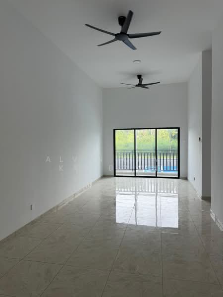 Servis Apartment untuk Disewa di Ambience Residence (Residensi Nikel) - Alvin Chan Kai Boon - Living Room - PropertyGuru.com.my