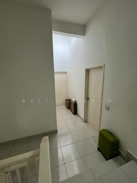 Rumah Kluster untuk Dijual di Setia Ecohill (Semenyih) - Azli Ibrahim - Corridor - PropertyGuru.com.my