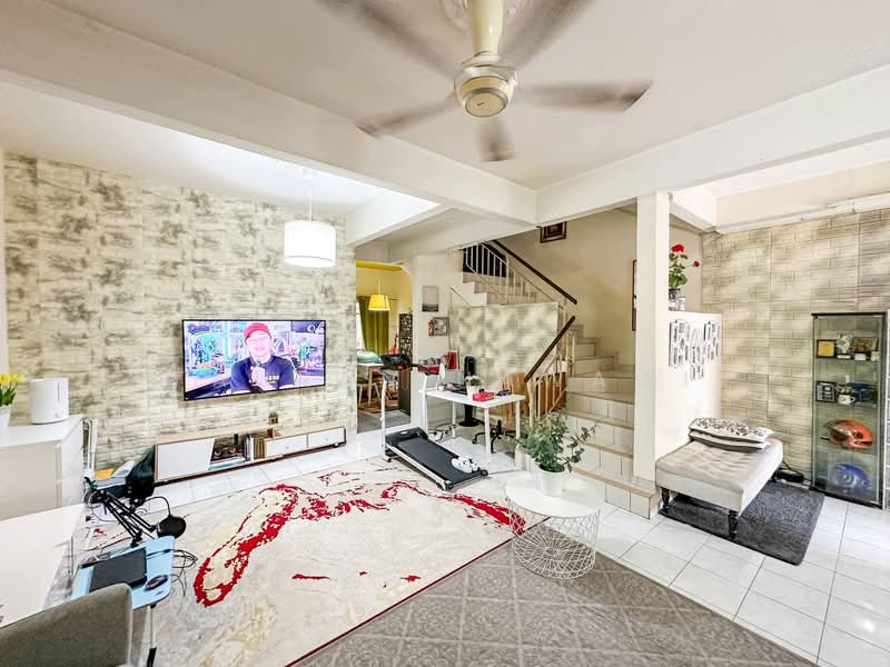 Rumah Teres 2 Tingkat untuk Dijual di Bandar Mahkota Cheras (Cheras) - Fauran Nawawi - Living Room - PropertyGuru.com.my