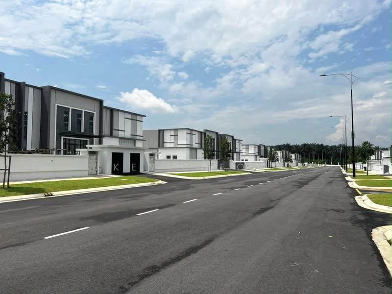 Kilang untuk Disewa di Eco Business Park 1 (Johor Bahru) - Ken Cheow - Exterior - PropertyGuru.com.my