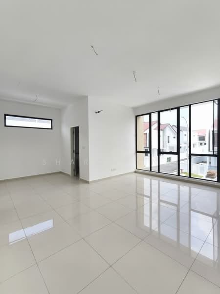 Rumah Teres untuk Dijual di Taman Desa Tebrau (Tebrau) - Sharon Ong - Living Room - PropertyGuru.com.my