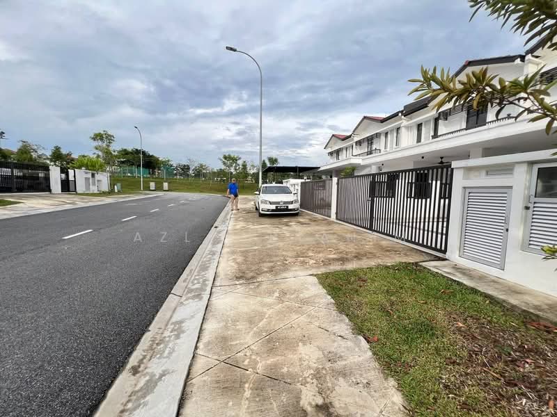 Rumah Teres 2 Tingkat untuk Dijual di Bangi (Selangor) - Azli Ibrahim - Exterior - PropertyGuru.com.my