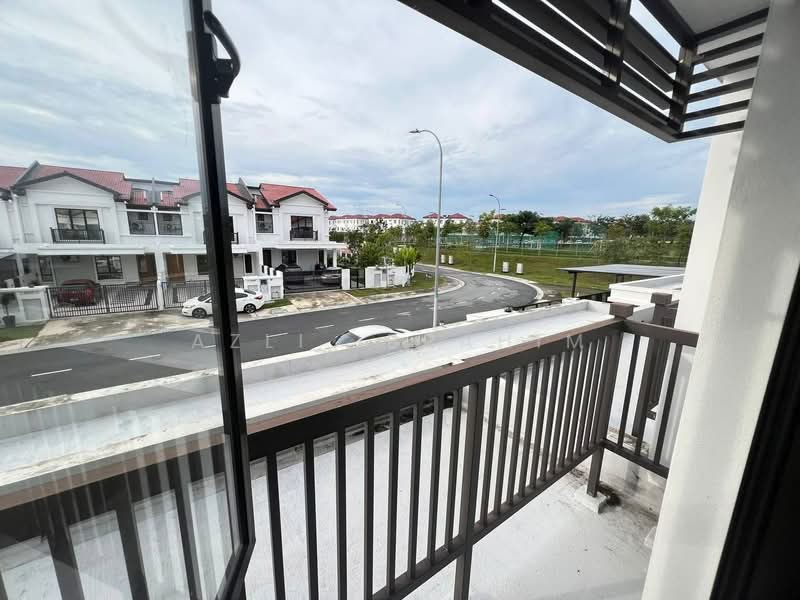 Rumah Teres 2 Tingkat untuk Dijual di Bangi (Selangor) - Azli Ibrahim - Exterior - PropertyGuru.com.my
