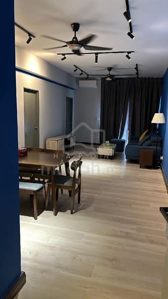 Kondominium untuk Dijual di Residensi Bukit Palma 1 (Palm Hill Residence 1) - Haron Agen - Living Room - PropertyGuru.com.my
