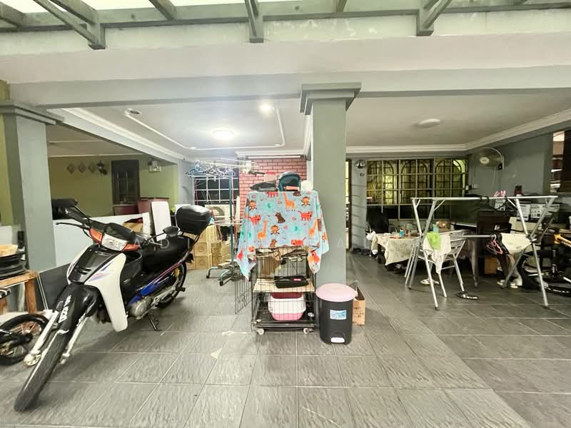Rumah Teres 1 Tingkat untuk Dijual di Seksyen 20 (Shah Alam) - Adibah Salim - Exterior - PropertyGuru.com.my