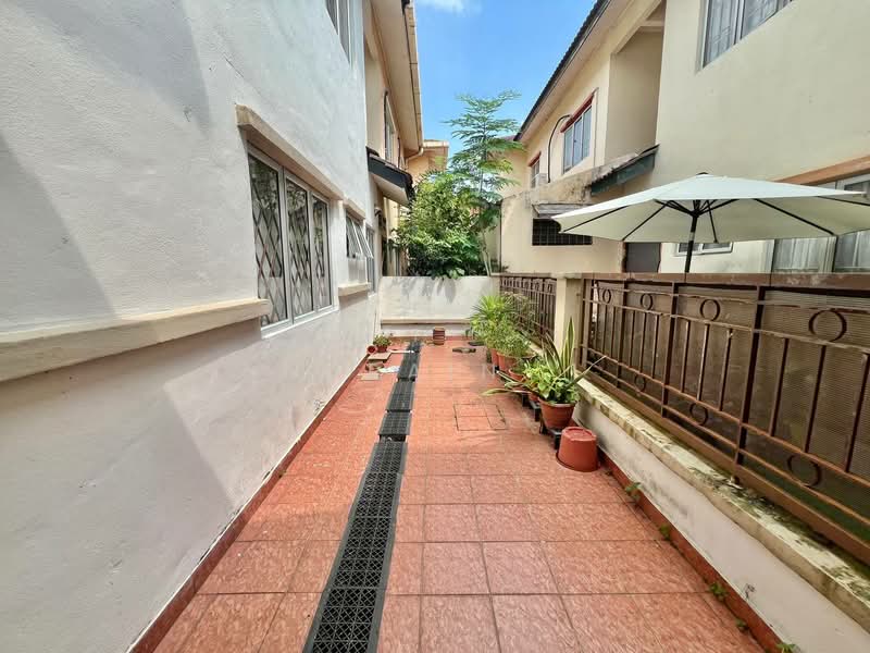 Semi-Detached House for Sale in Saujana Utama 2 (Ijok) - Nurain . - PropertyGuru.com.my