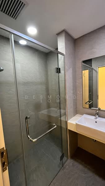 Kondominium untuk Disewa di Vivo Residential Suites - Desmond Low - Bathroom - PropertyGuru.com.my