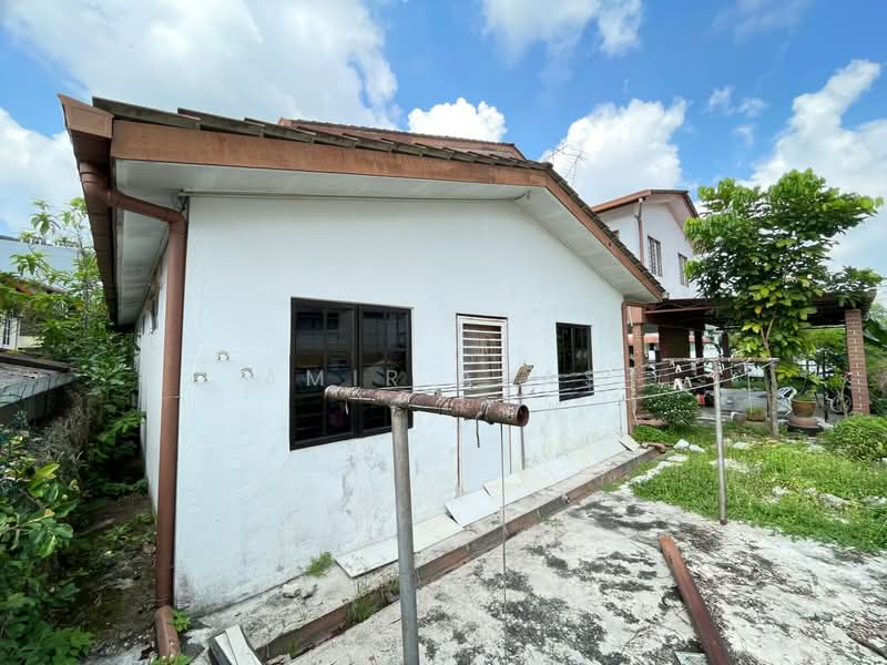 2-storey Terraced House for Sale in Ampang (Selangor) - Amir Abas - Exterior - PropertyGuru.com.my
