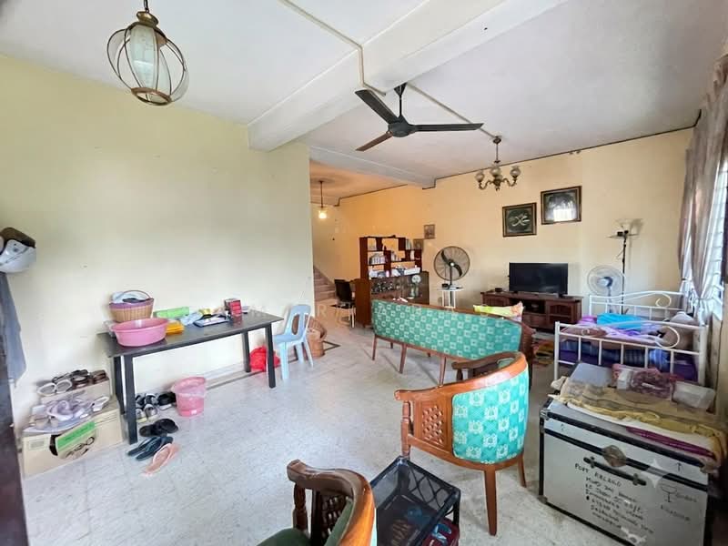 2-storey Terraced House for Sale in Ampang (Selangor) - Amir Abas - Living Room - PropertyGuru.com.my